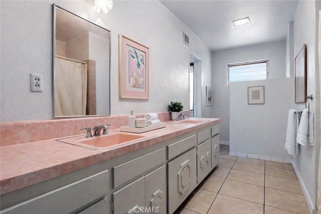 15 La Crescenta Drive, Camarillo, CA 93010