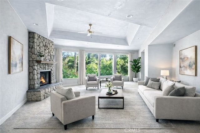 15 La Crescenta Drive, Camarillo, CA 93010
