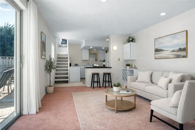 15 La Crescenta Drive, Camarillo, CA 93010