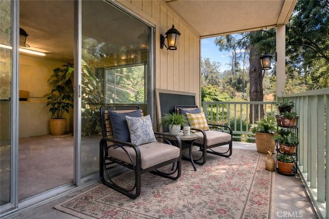 15 La Crescenta Drive, Camarillo, CA 93010