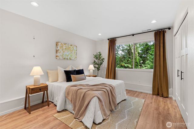 14317 SE 49th Street, Bellevue, WA 98006