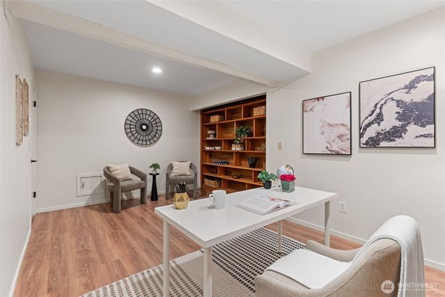 14317 SE 49th Street, Bellevue, WA 98006