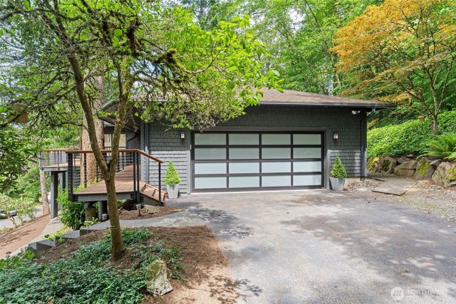 14317 SE 49th Street, Bellevue, WA 98006