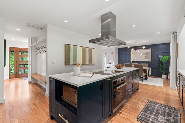 14317 SE 49th Street, Bellevue, WA 98006