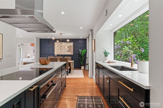 14317 SE 49th Street, Bellevue, WA 98006