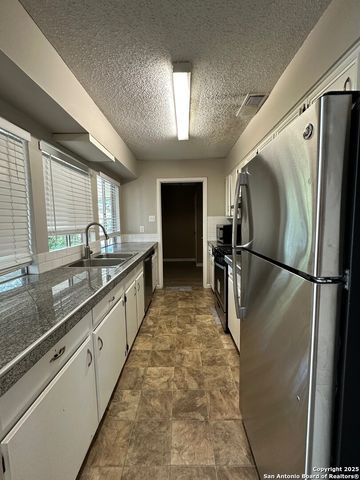 6802 Twin Lake, San Antonio, TX 78244