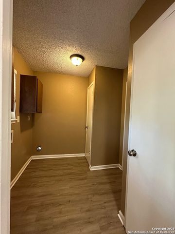 6802 Twin Lake, San Antonio, TX 78244