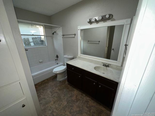 6802 Twin Lake, San Antonio, TX 78244