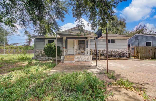 162 Calloway Street, Houston, TX 77029