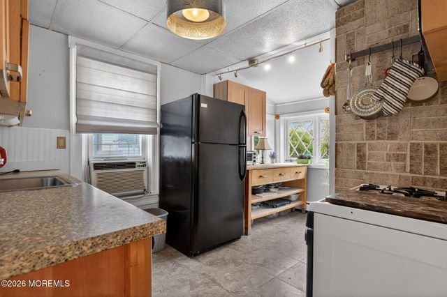 105 Mount Tabor Way, Ocean Grove, NJ 07756