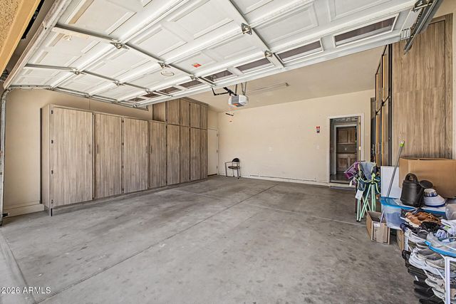 8118 W HARMONY Lane, Peoria, AZ 85382