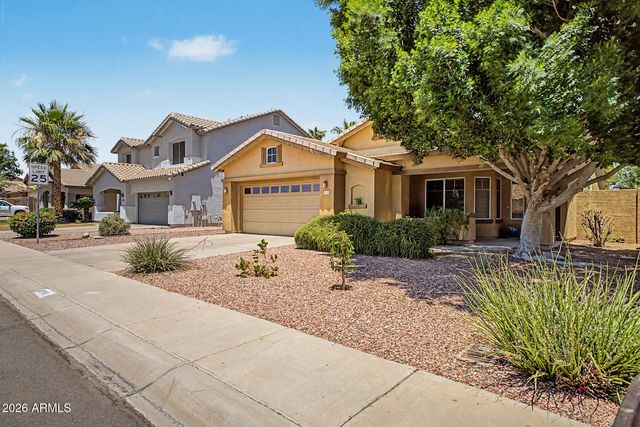 8118 W HARMONY Lane, Peoria, AZ 85382