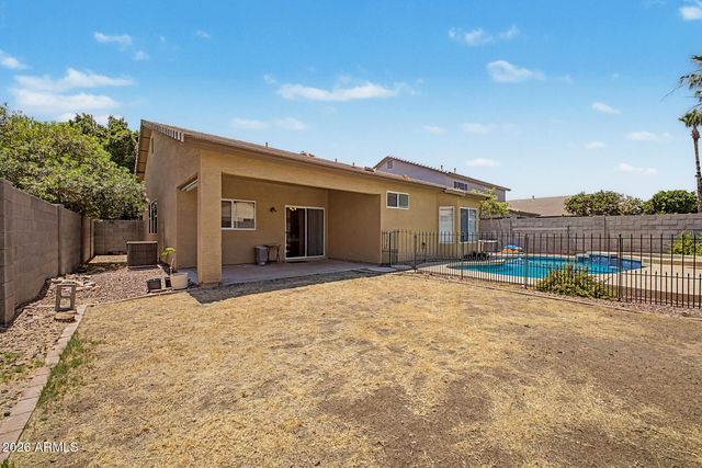 8118 W HARMONY Lane, Peoria, AZ 85382