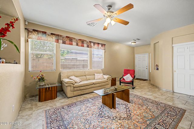 8118 W HARMONY Lane, Peoria, AZ 85382