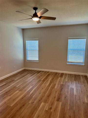 2817 Steepleridge Circle, Granbury, TX 76048