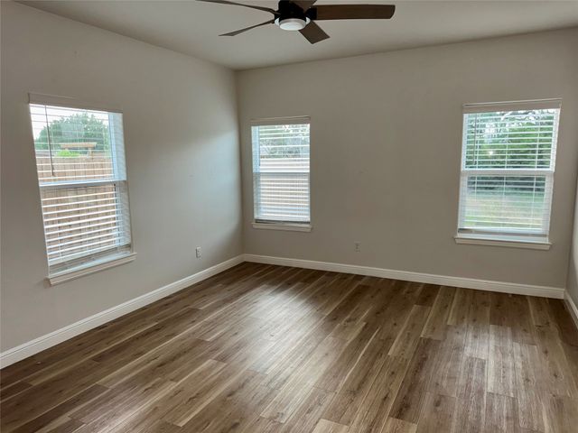 2817 Steepleridge Circle, Granbury, TX 76048