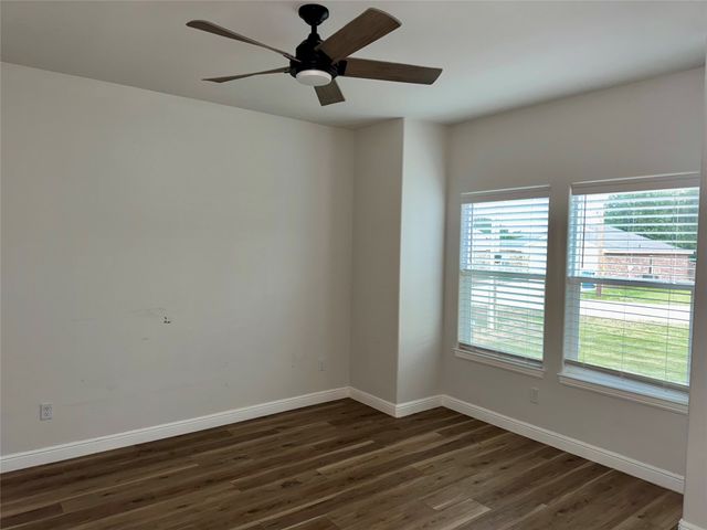 2817 Steepleridge Circle, Granbury, TX 76048