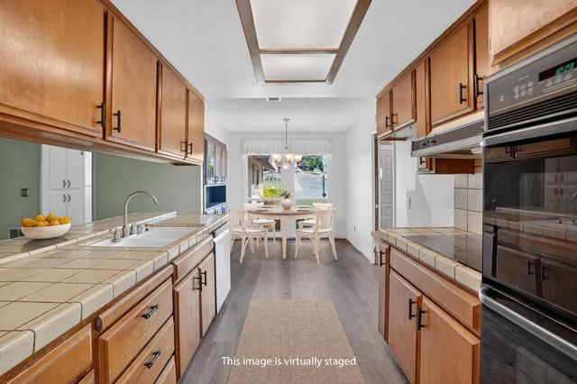 6129 Kifisia Way, Fair Oaks, CA 95628