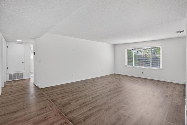 6129 Kifisia Way, Fair Oaks, CA 95628