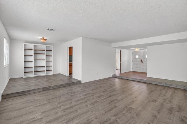 6129 Kifisia Way, Fair Oaks, CA 95628