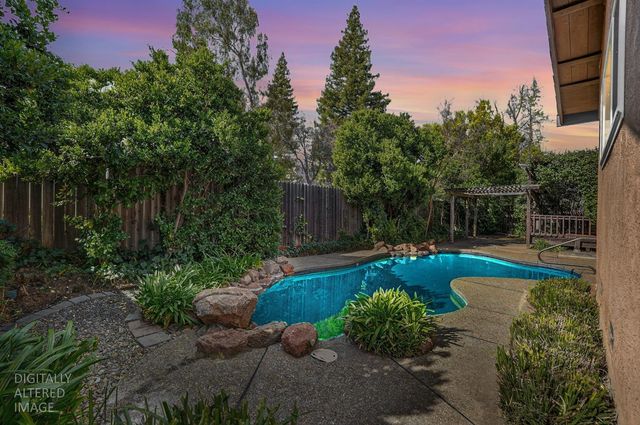 6129 Kifisia Way, Fair Oaks, CA 95628