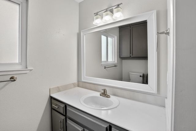 6129 Kifisia Way, Fair Oaks, CA 95628