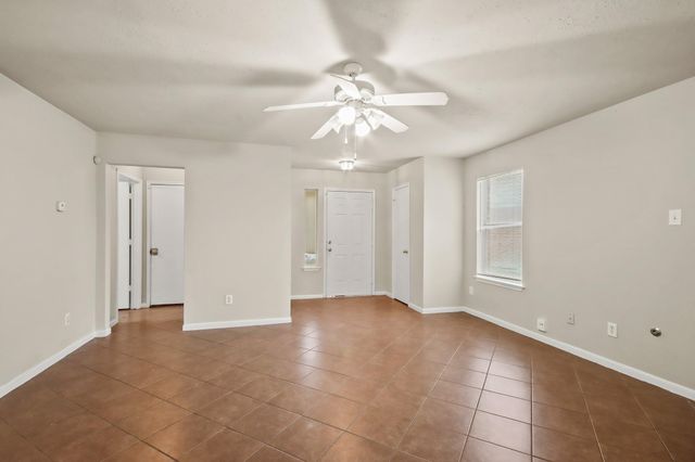 807 Sycamore Ridge Lane, Houston, TX 77073