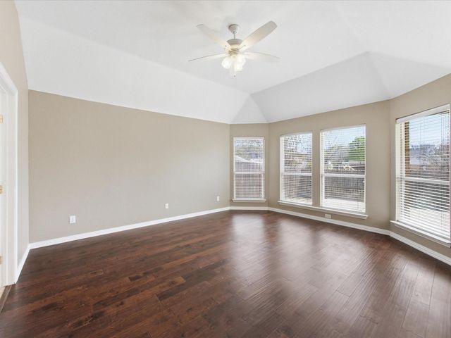 3516 Heatherbrook Drive, Arlington, TX 76001