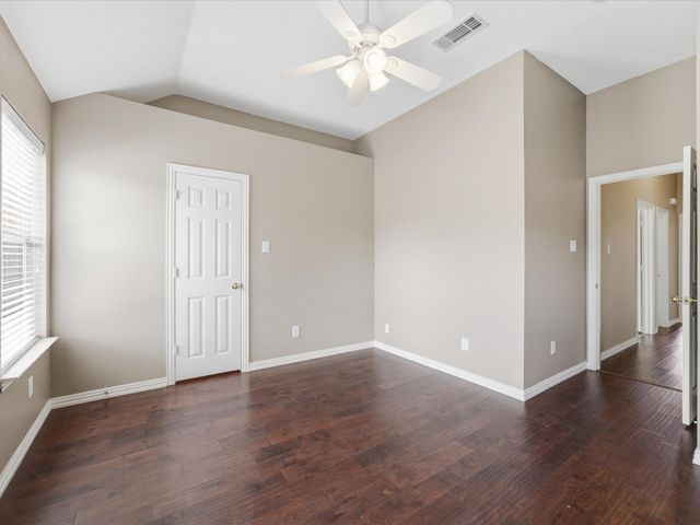 3516 Heatherbrook Drive, Arlington, TX 76001