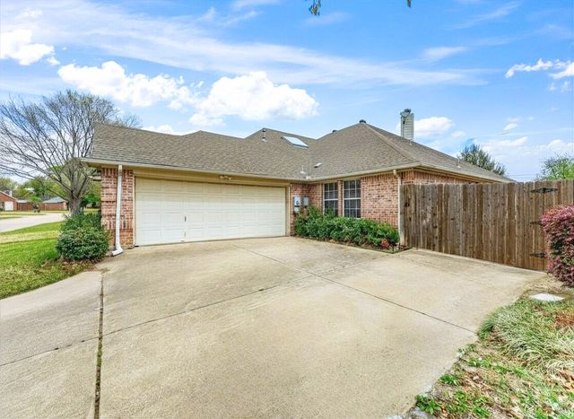 3516 Heatherbrook Drive, Arlington, TX 76001