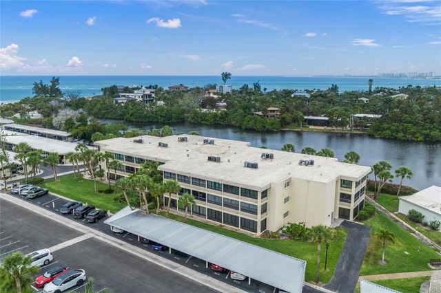 101 WHISPERING SANDS DRIVE 105, Sarasota, FL 34242