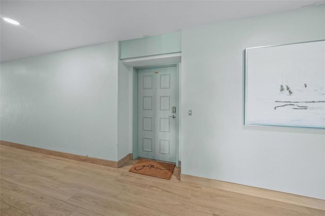 101 WHISPERING SANDS DRIVE 105, Sarasota, FL 34242