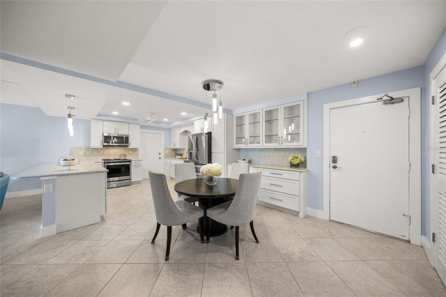 101 WHISPERING SANDS DRIVE 105, Sarasota, FL 34242