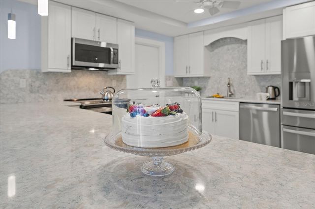 101 WHISPERING SANDS DRIVE 105, Sarasota, FL 34242