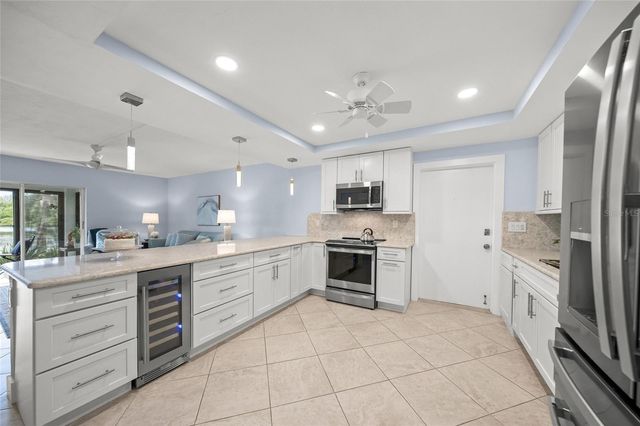 101 WHISPERING SANDS DRIVE 105, Sarasota, FL 34242