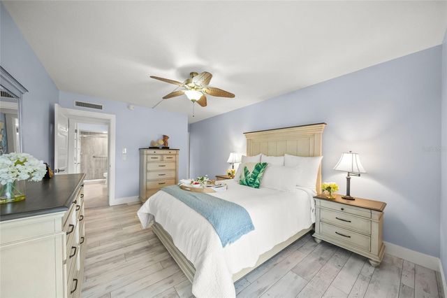 101 WHISPERING SANDS DRIVE 105, Sarasota, FL 34242