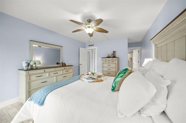 101 WHISPERING SANDS DRIVE 105, Sarasota, FL 34242