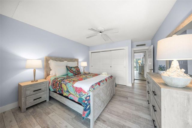 101 WHISPERING SANDS DRIVE 105, Sarasota, FL 34242