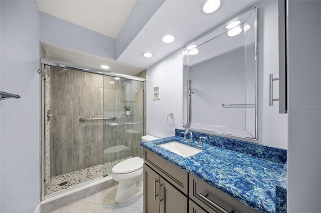 101 WHISPERING SANDS DRIVE 105, Sarasota, FL 34242