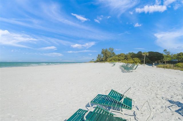 101 WHISPERING SANDS DRIVE 105, Sarasota, FL 34242