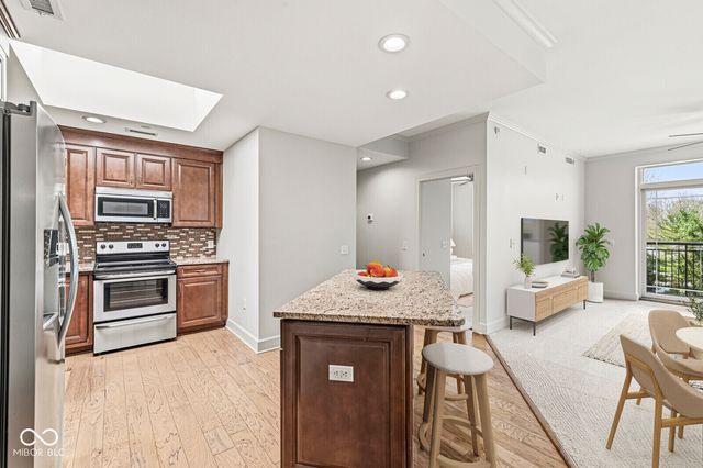 20971 Shoreline Court 410, Noblesville, IN 46062