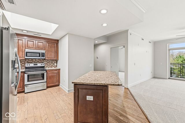 20971 Shoreline Court 410, Noblesville, IN 46062