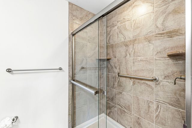20971 Shoreline Court 410, Noblesville, IN 46062