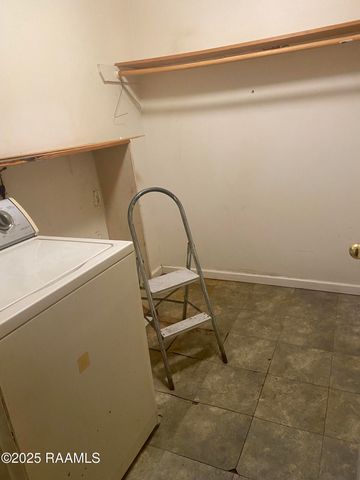 124 Brookside Drive, Lafayette, LA 70505