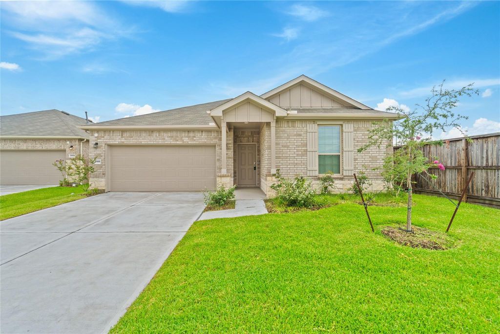 3111 Freiberger Lane, Alvin, TX 77511