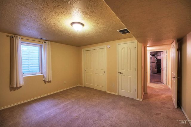 3573 N Rugby Dr., Boise, ID 83704