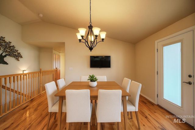 3573 N Rugby Dr., Boise, ID 83704