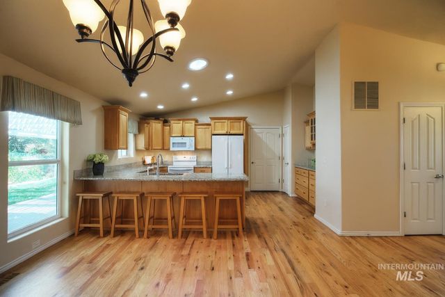 3573 N Rugby Dr., Boise, ID 83704