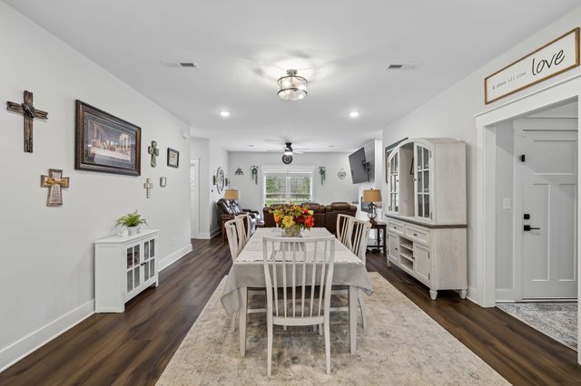 2037 W Lincoln St, Tullahoma, TN 37388