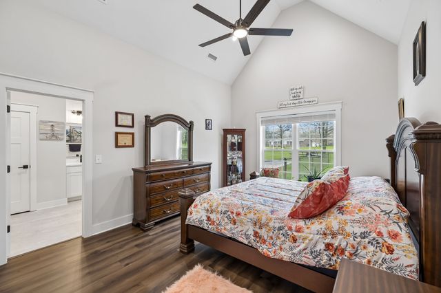 2037 W Lincoln St, Tullahoma, TN 37388